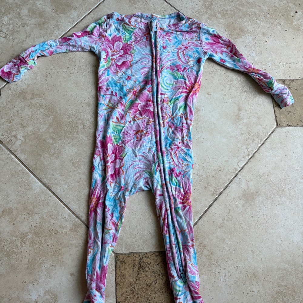 Posh Peanut Pajamas Size 9-12 M